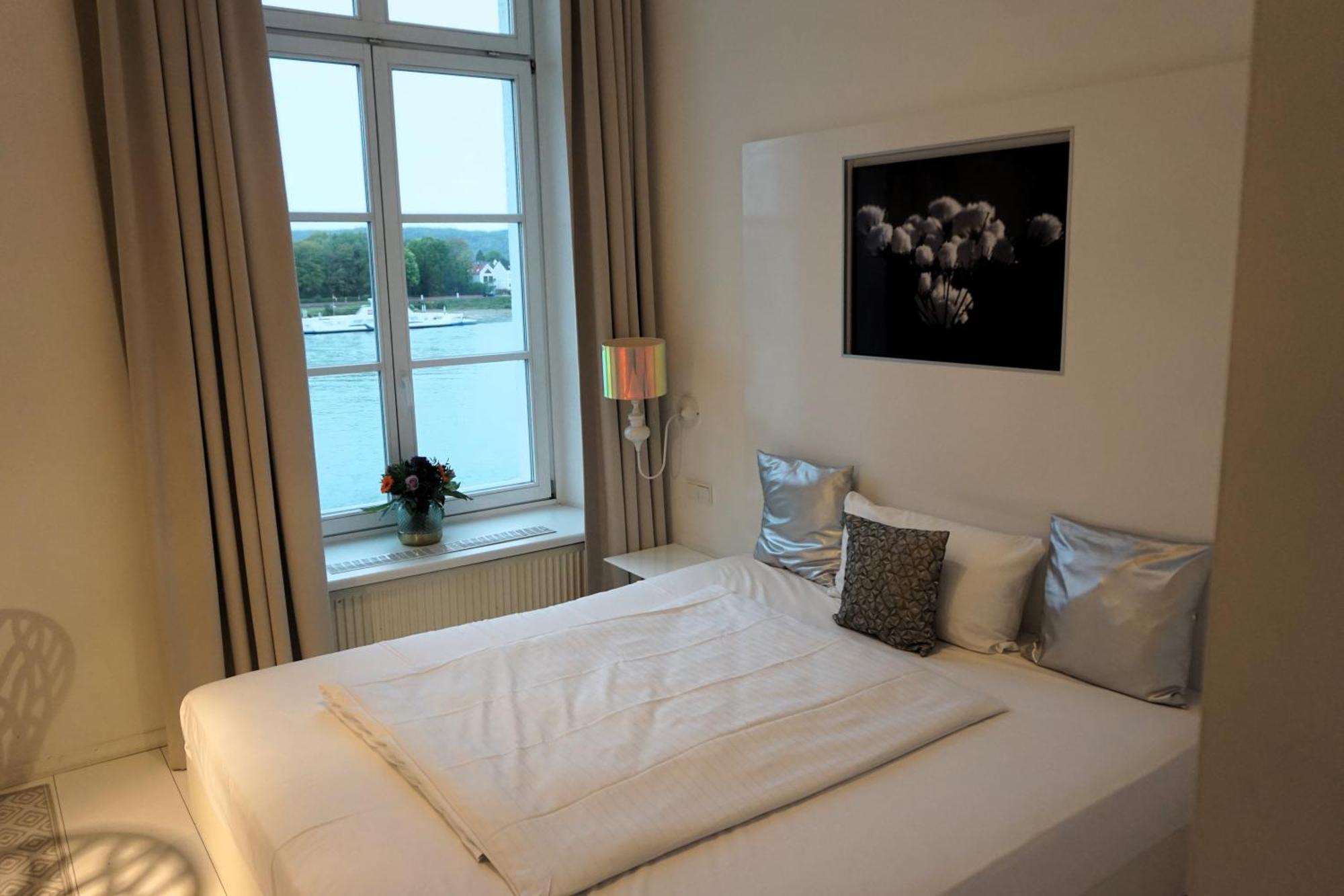 Hotel Bucheneck リンツ・アム・ライン エクステリア 写真