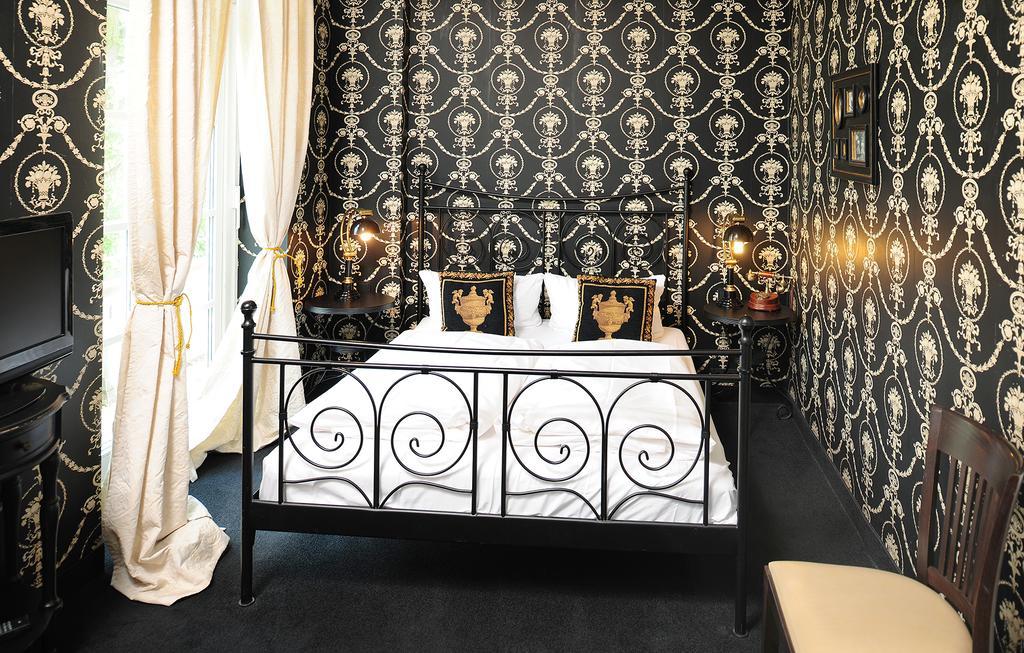 Hotel Bucheneck リンツ・アム・ライン 部屋 写真